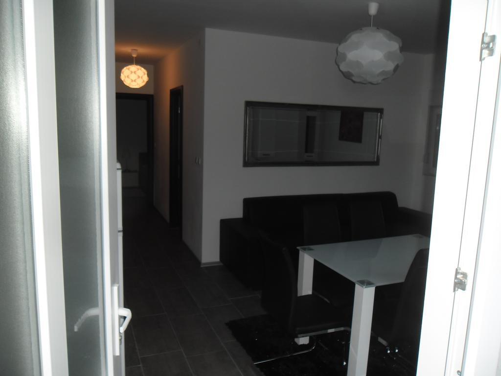 Rooms & Apartments Marinero بيتينا الغرفة الصورة