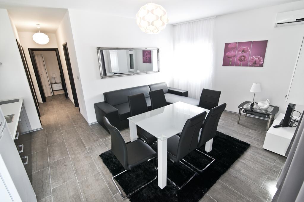 Rooms & Apartments Marinero بيتينا المظهر الخارجي الصورة