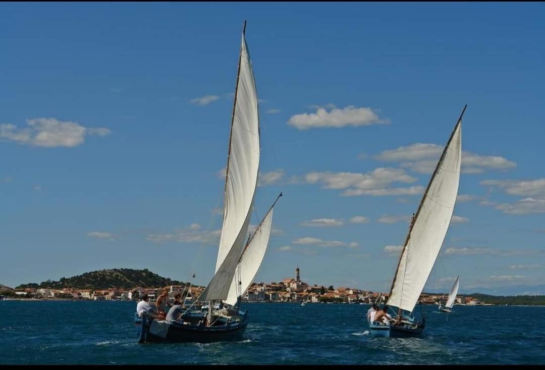 Rooms & Apartments Marinero بيتينا المظهر الخارجي الصورة